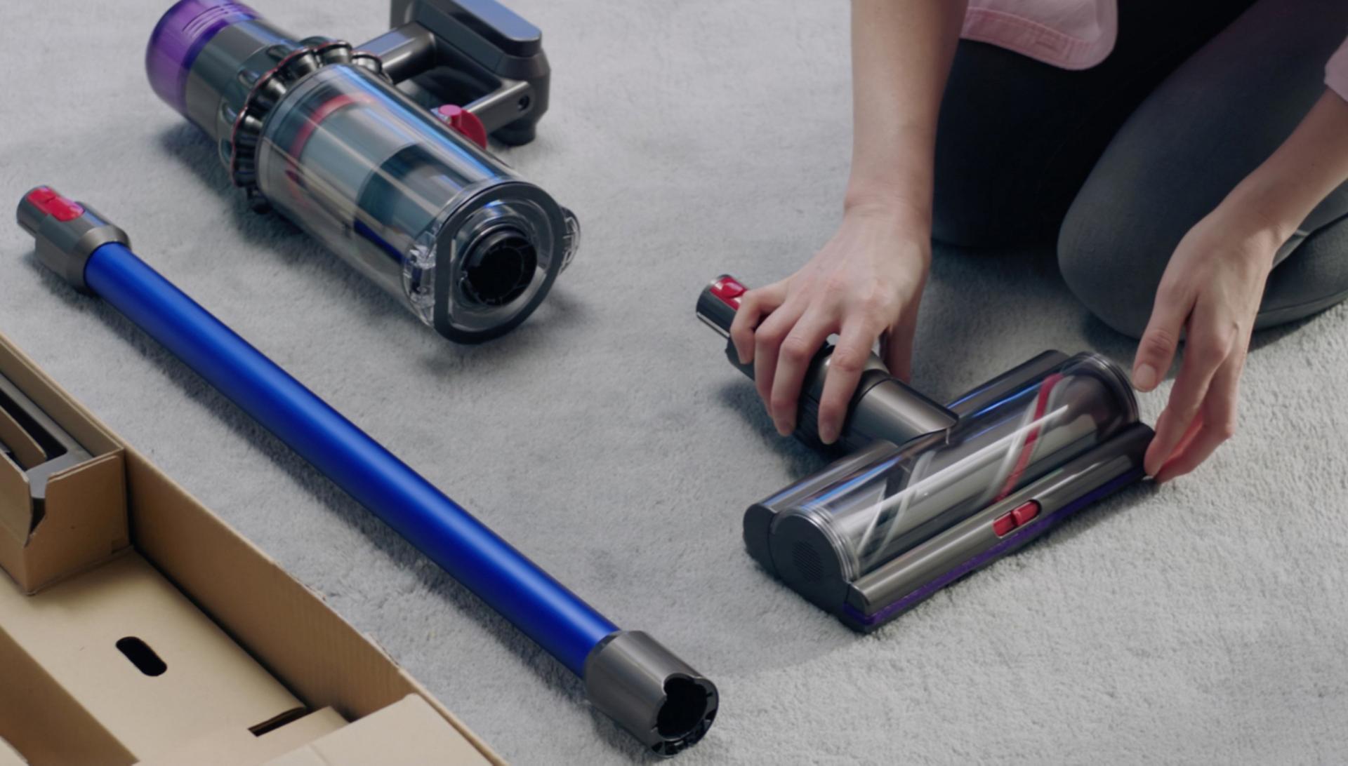 Dyson V11 getting started video